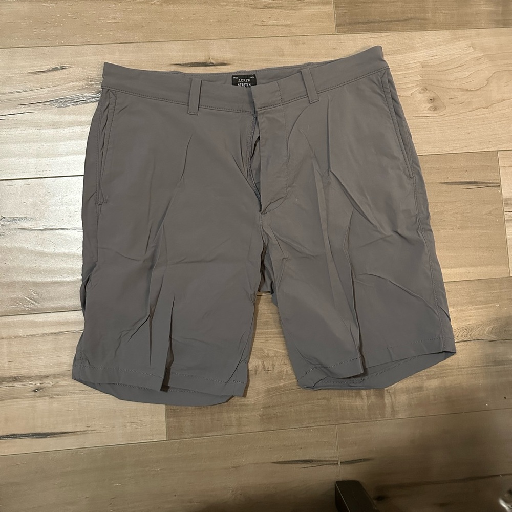 J. Crew 9” Men’s Tech short